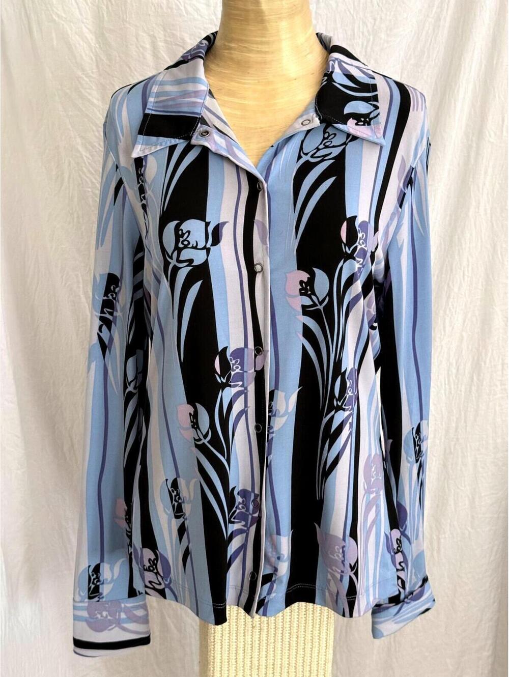 🆕LISTING🆕 BCBG MAXAZRIA snap down top